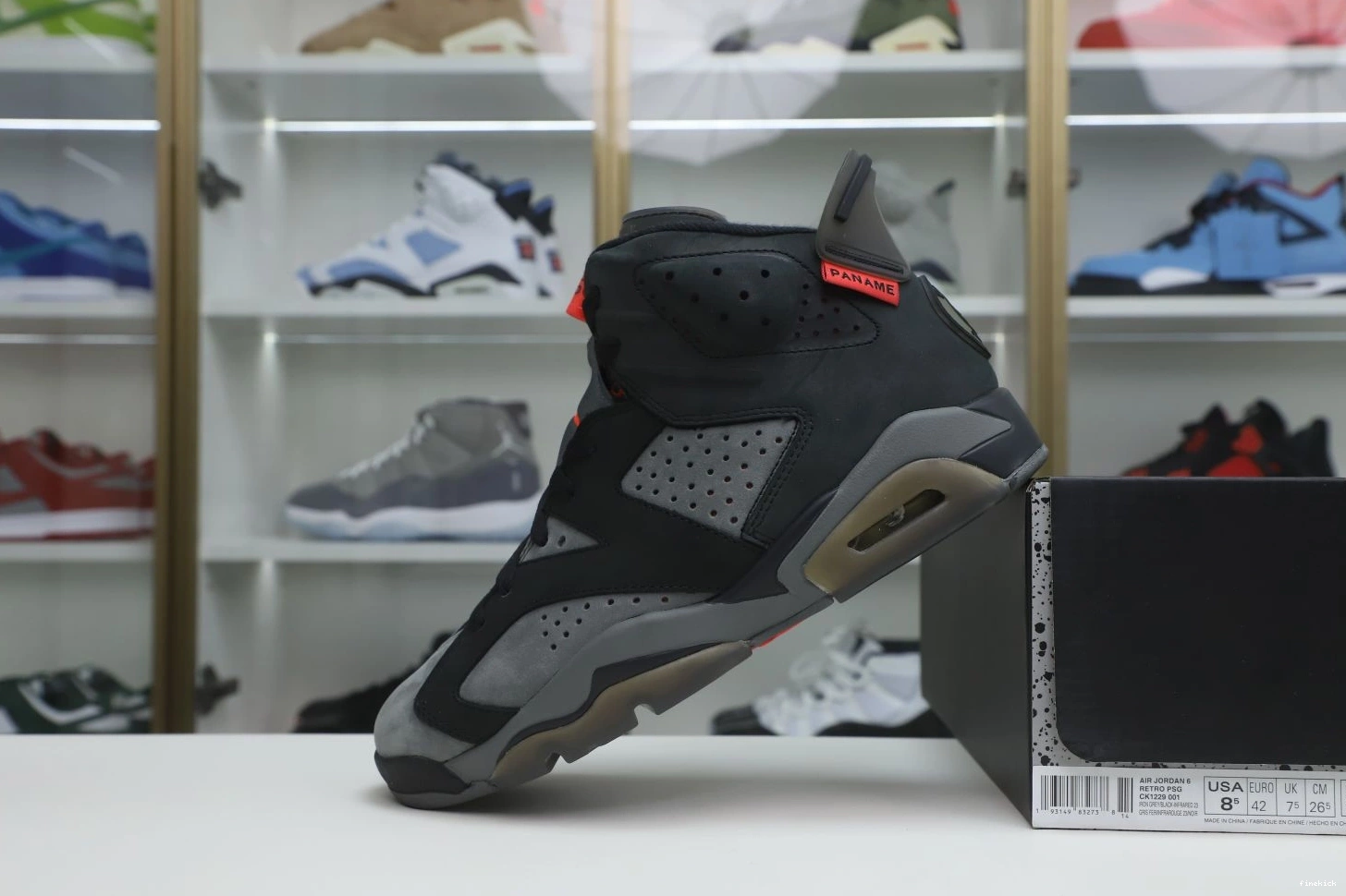 JORDAN PARIS 'IRON X SAINT-GERMAIN 6 AIR RETRO GREY' 0302